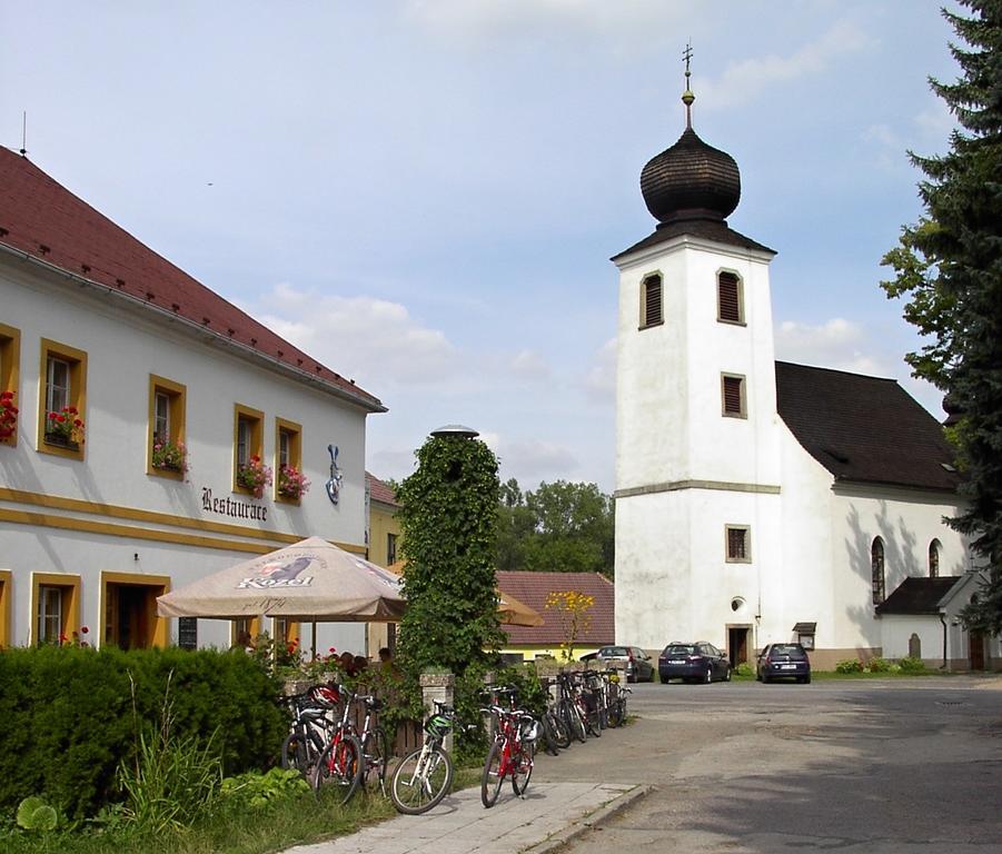 Pension A Restaurace Rudolec Hotel Cesky Rudolec ภายนอก รูปภาพ