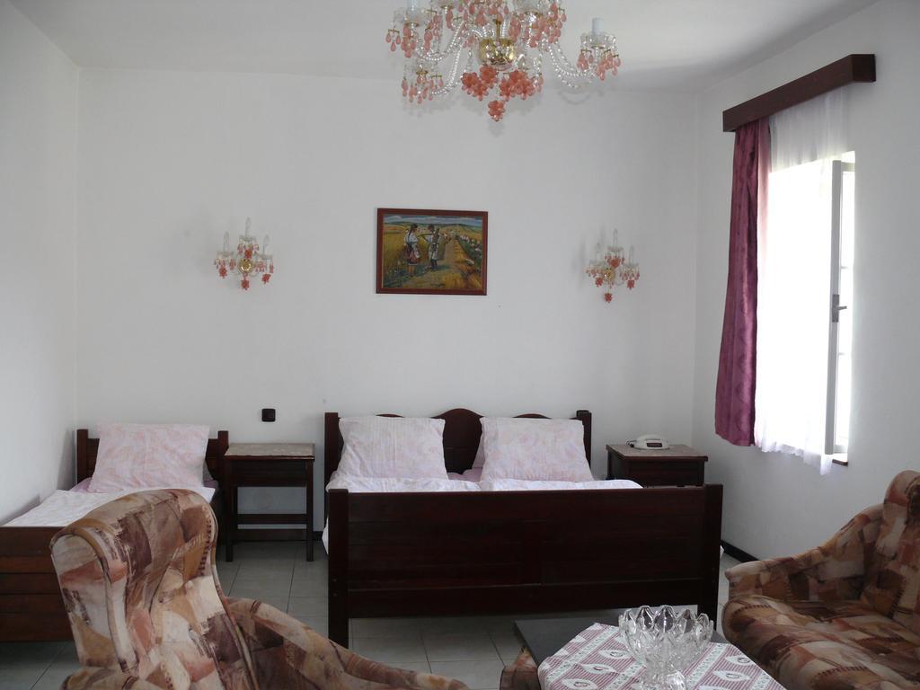 Pension A Restaurace Rudolec Hotel Cesky Rudolec ภายนอก รูปภาพ